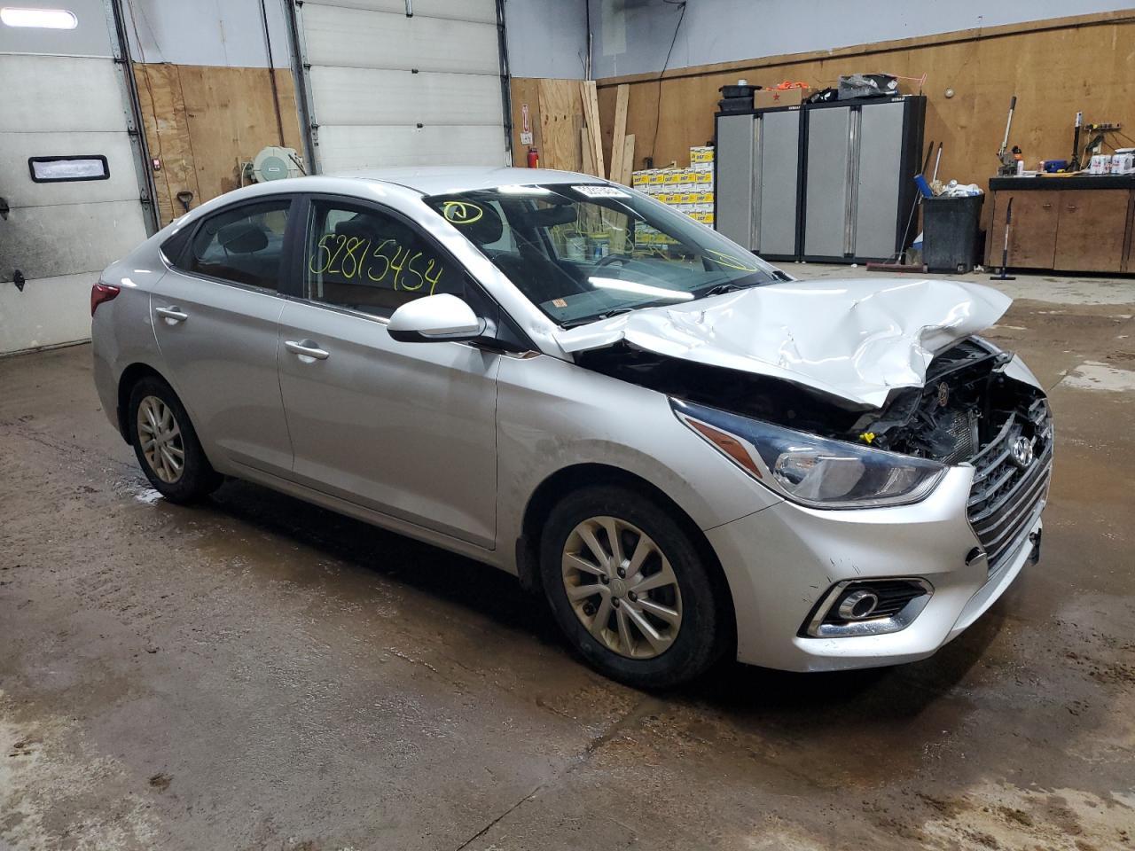 2019 HYUNDAI ACCENT SE - Фото 4