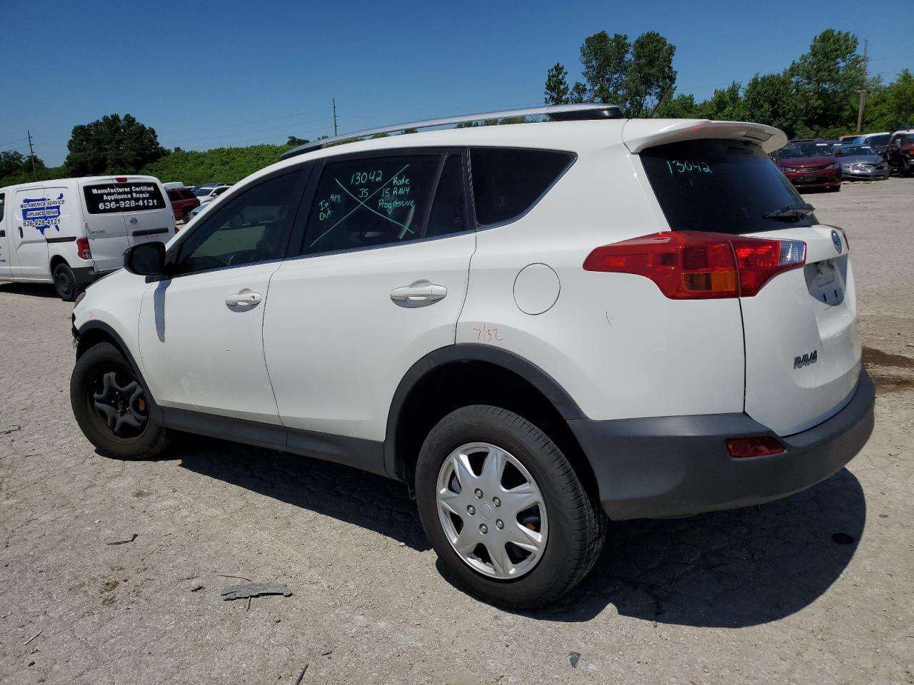2015 TOYOTA RAV4 LE - Image 2