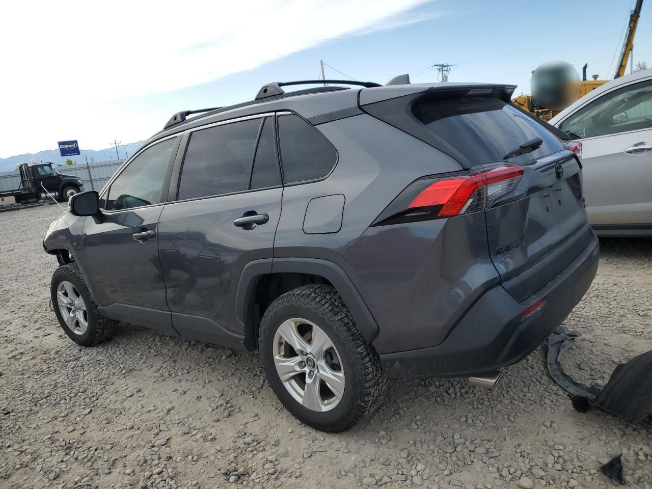 2020 TOYOTA RAV4 XLE - Image 2