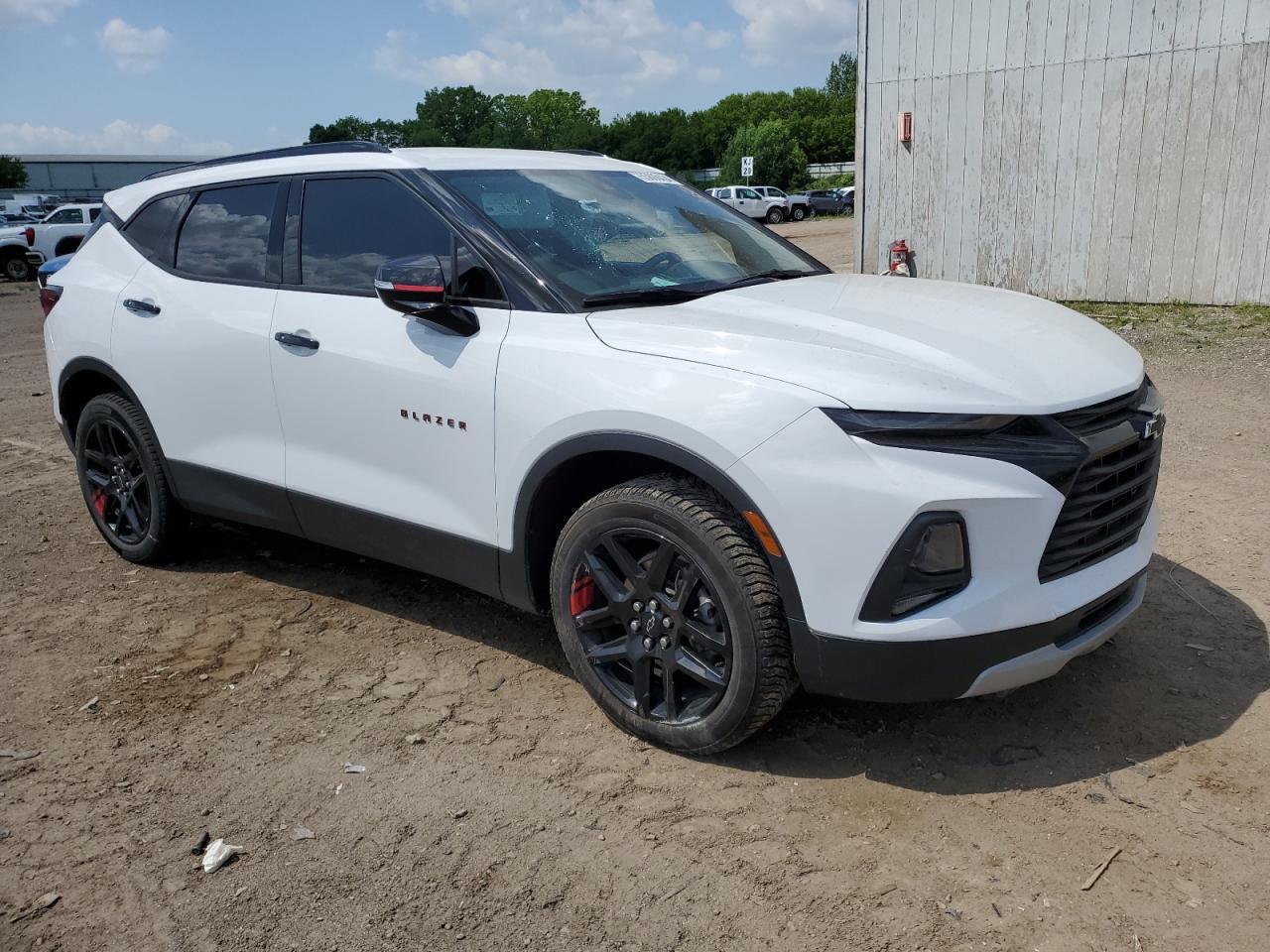 2022 CHEVROLET BLAZER 2LT - Image 4