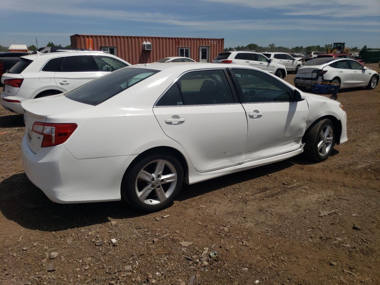 2012 TOYOTA CAMRY BASE - Фото 3