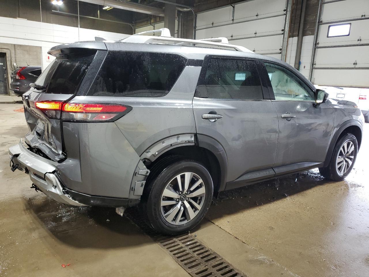 2023 NISSAN PATHFINDER - Фото 3