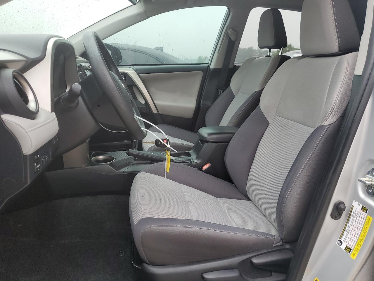 2015 TOYOTA RAV4 XLE - Фото 7