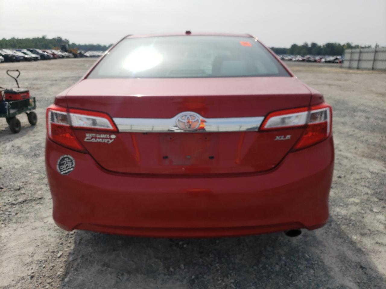 2014 TOYOTA CAMRY L - Image 6