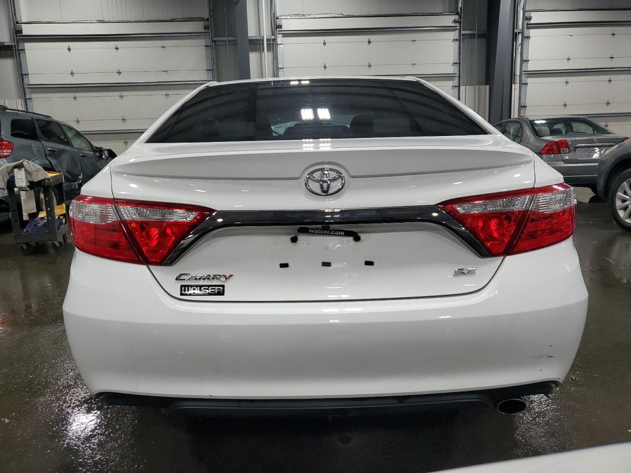 2017 TOYOTA CAMRY LE - Image 6