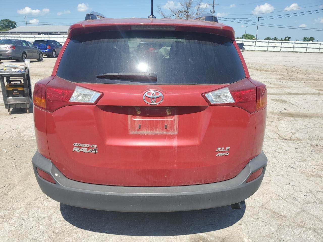 2015 TOYOTA RAV4 XLE - Image 6