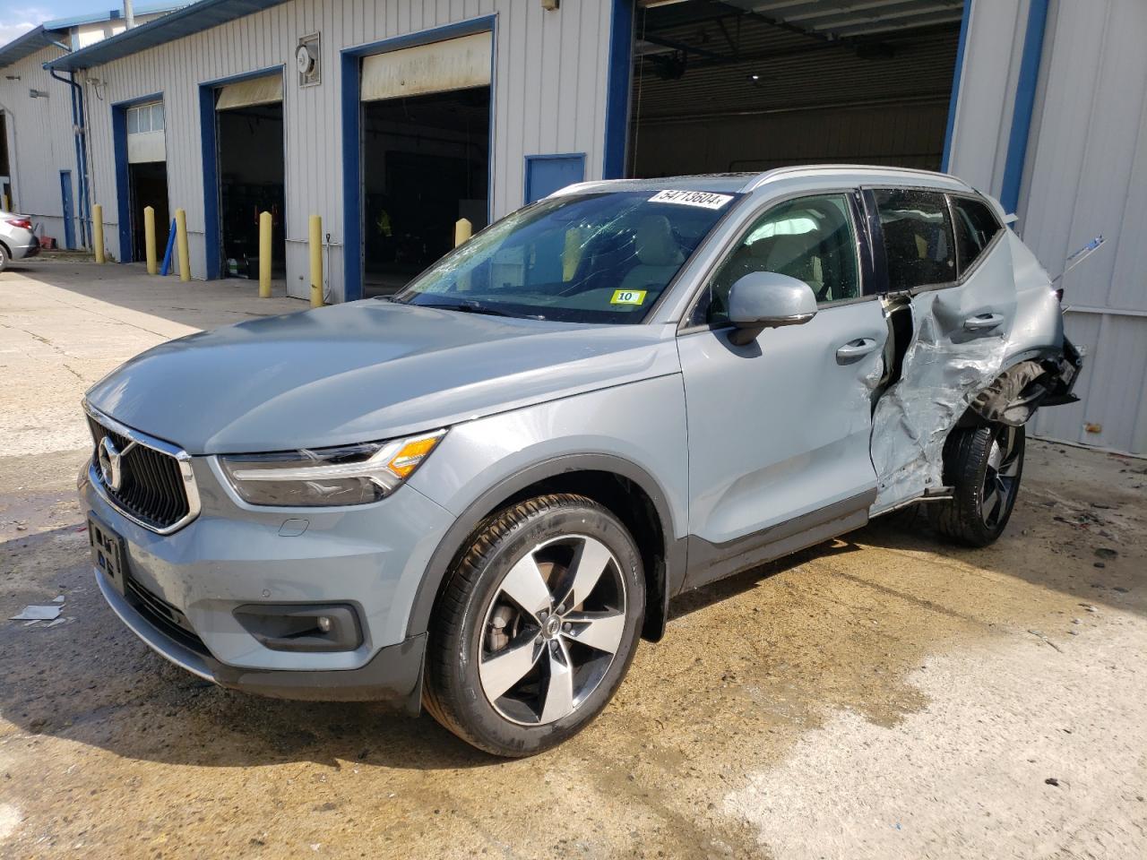 2021 VOLVO XC40 T5 MO car image