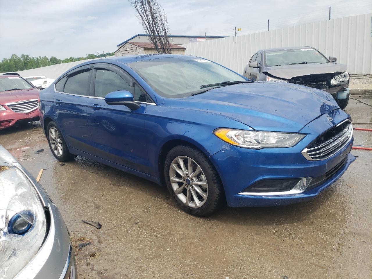 2017 FORD FUSION SE - Image 4