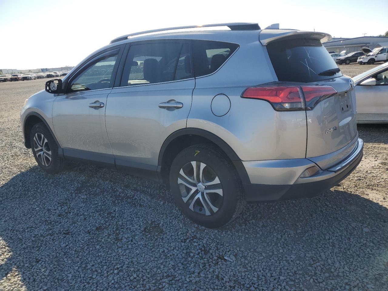 2018 TOYOTA RAV4 LE - Image 2