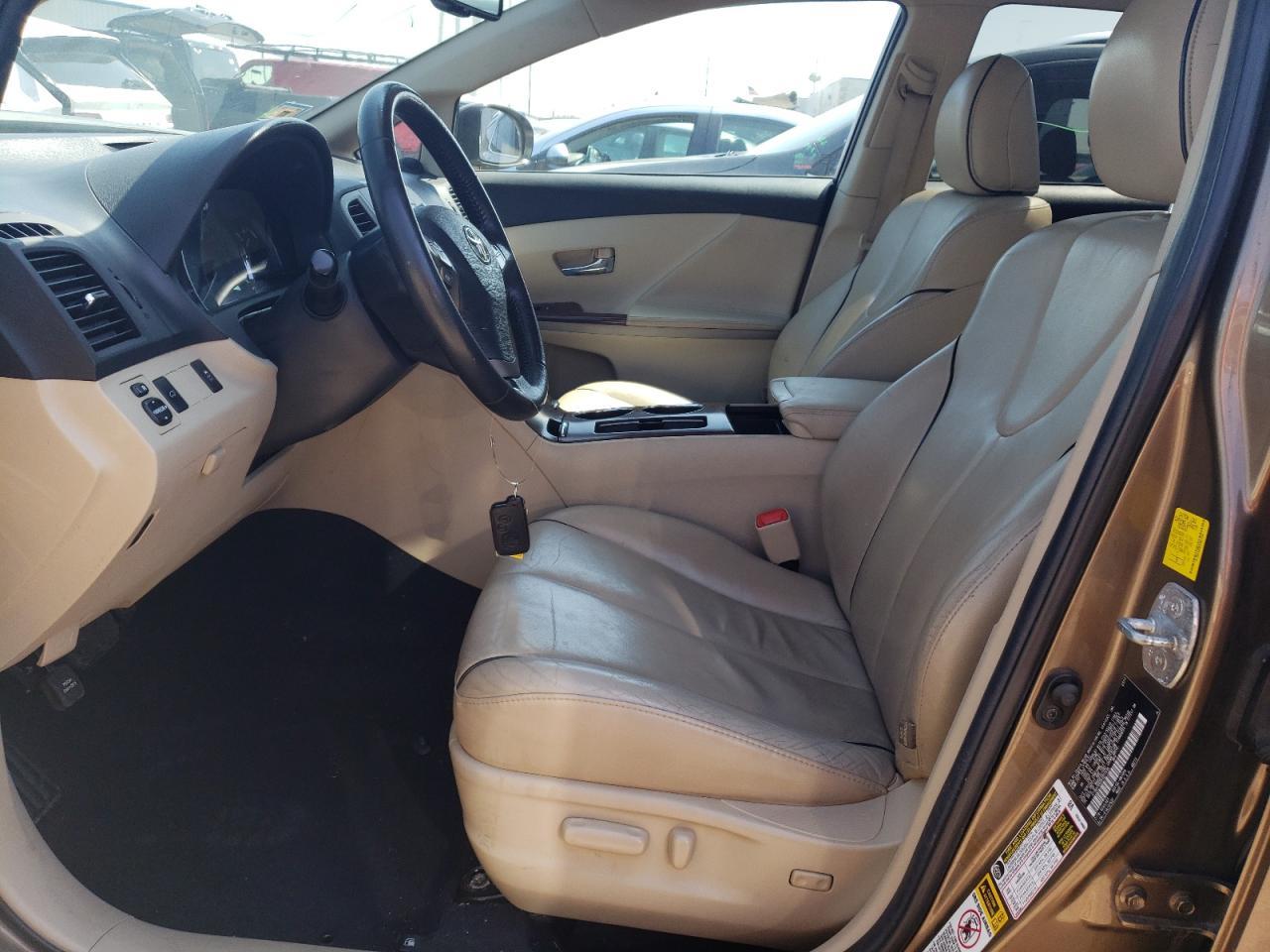 2011 TOYOTA VENZA - Фото 7