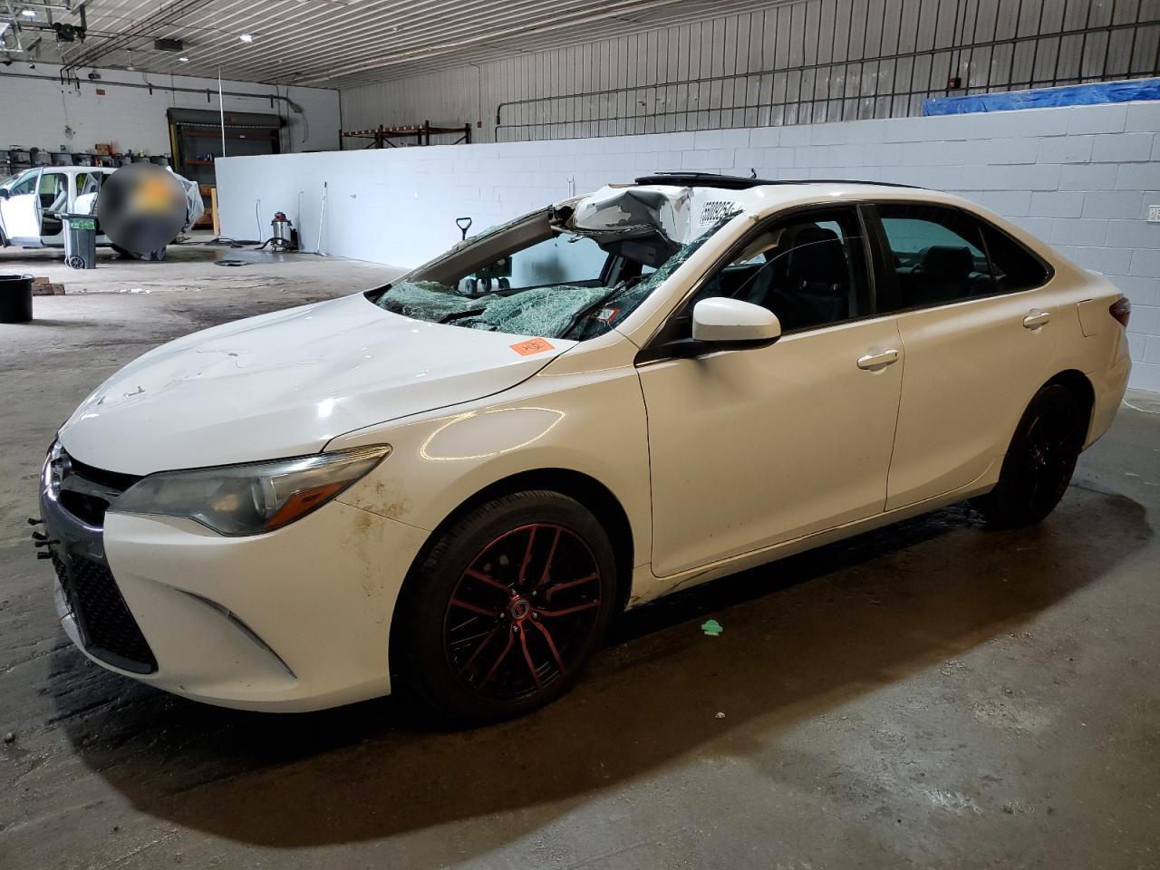 2016 TOYOTA CAMRY LE car image