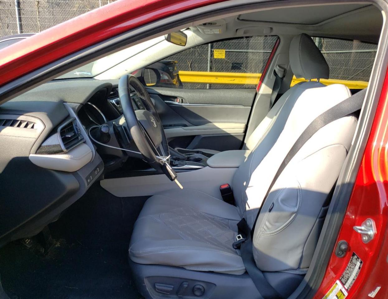 2019 TOYOTA CAMRY L - Image 7