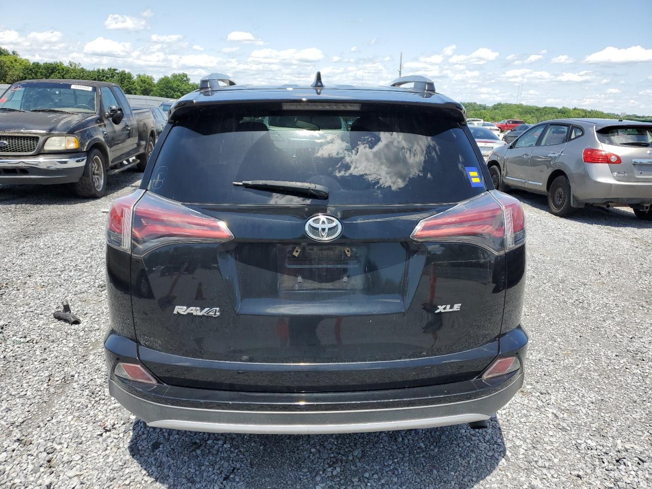 2016 TOYOTA RAV4 XLE - Image 6