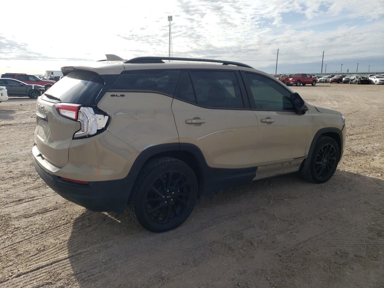 2023 GMC TERRAIN SL - Image 3