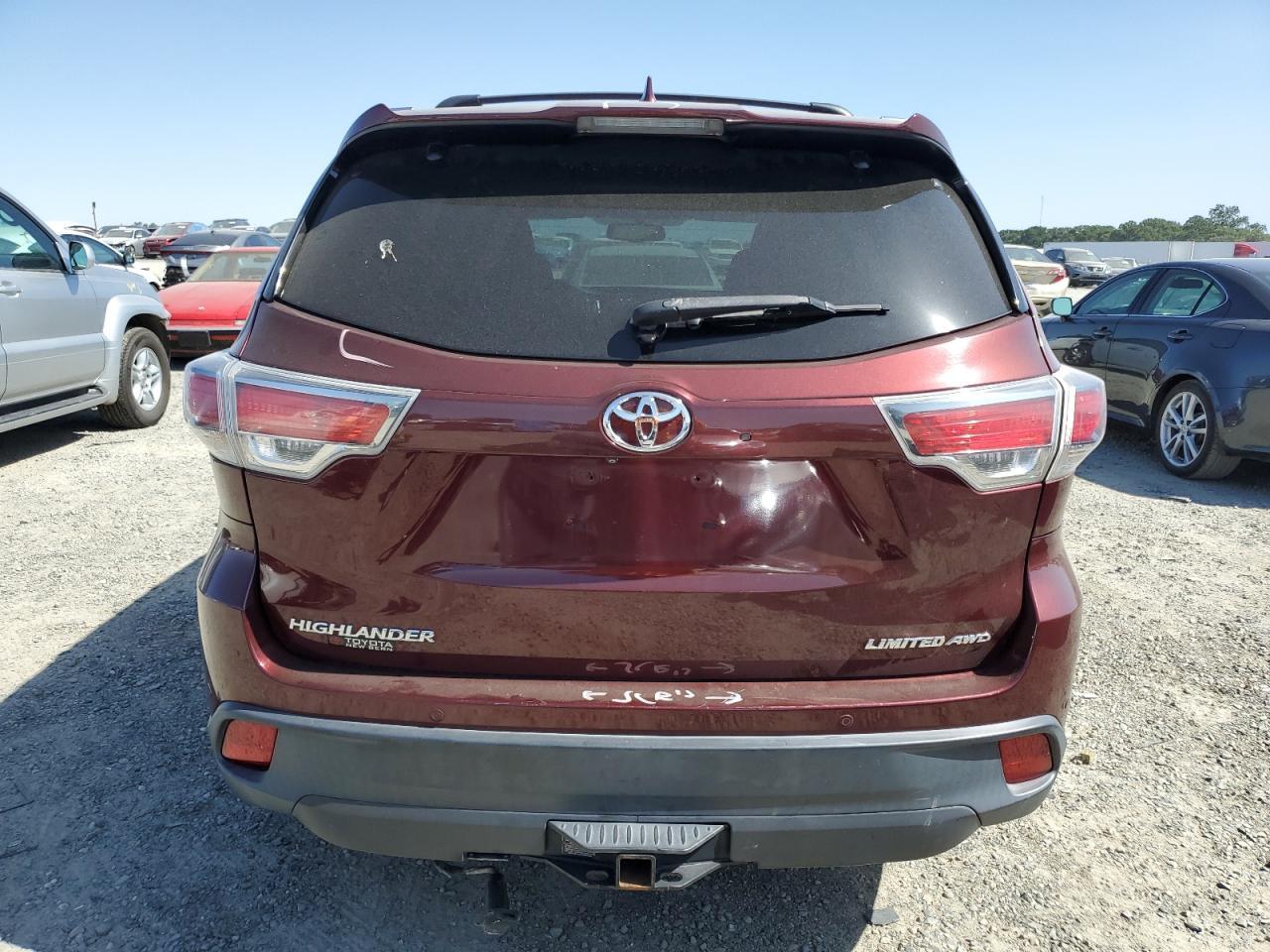 2014 TOYOTA HIGHLANDER - Image 6