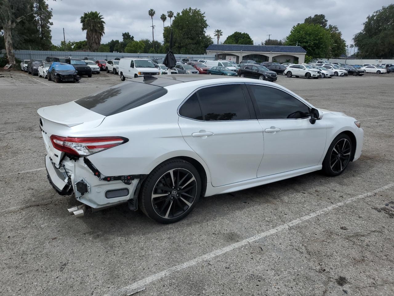 2019 TOYOTA CAMRY XSE - Image 3