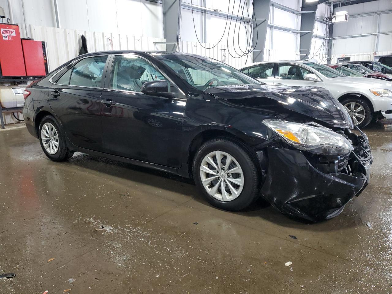 2016 TOYOTA CAMRY LE - Фото 4