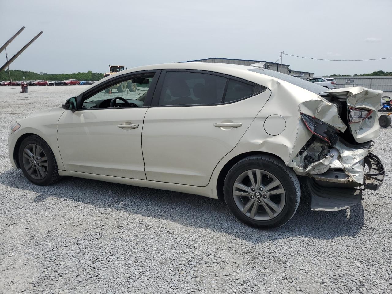 2017 HYUNDAI ELANTRA SE - Image 2