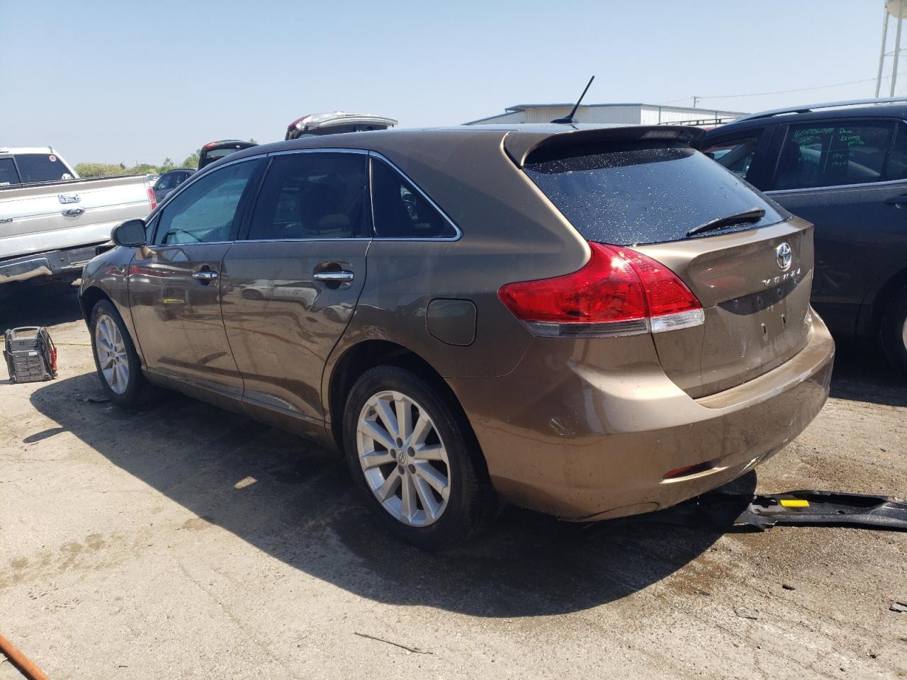 2011 TOYOTA VENZA - Фото 2