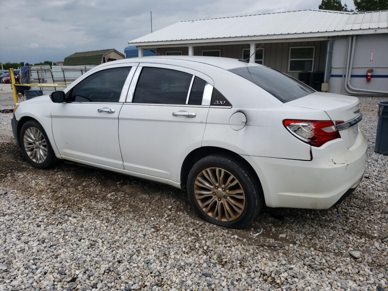 2012 CHRYSLER 200 LIMITE - Image 2