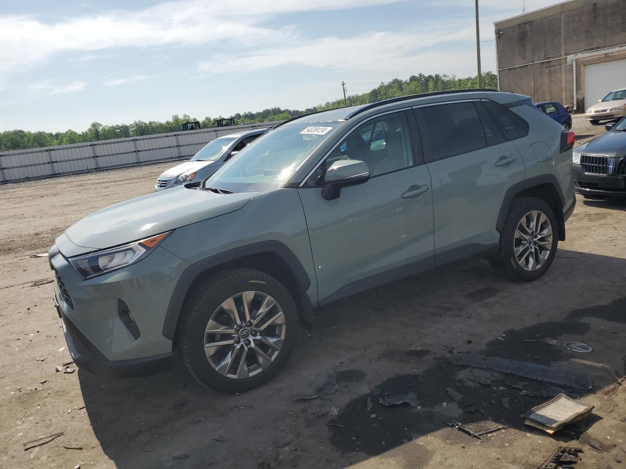 2020 TOYOTA RAV4 XLE P car image