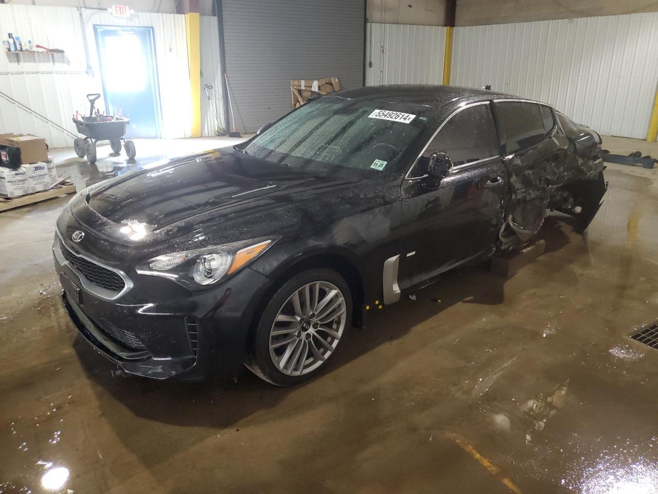 2018 KIA STINGER car image