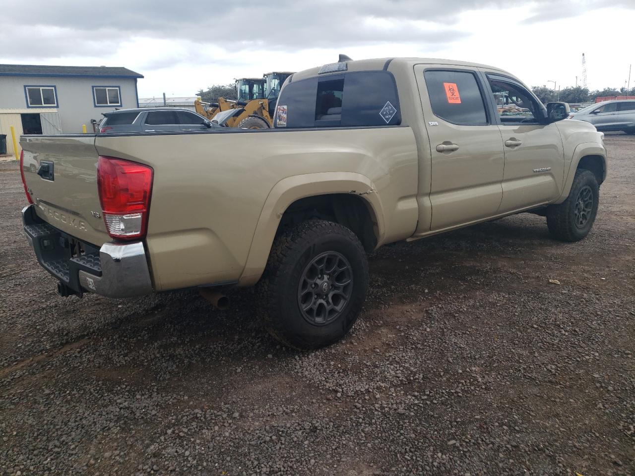 2017 TOYOTA TACOMA DOU - Фото 3