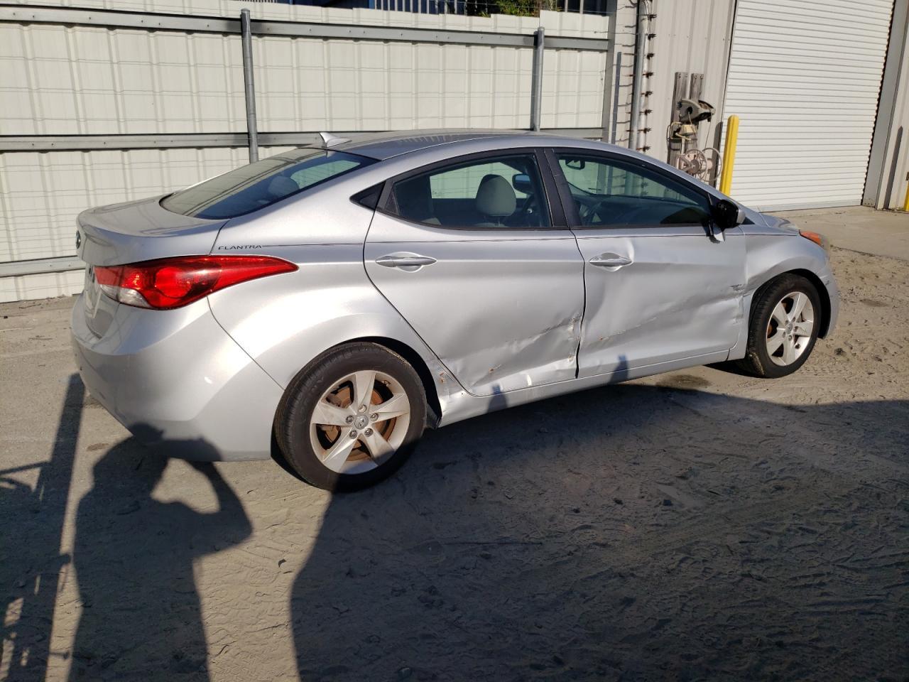 2013 HYUNDAI ELANTRA GL - Image 3