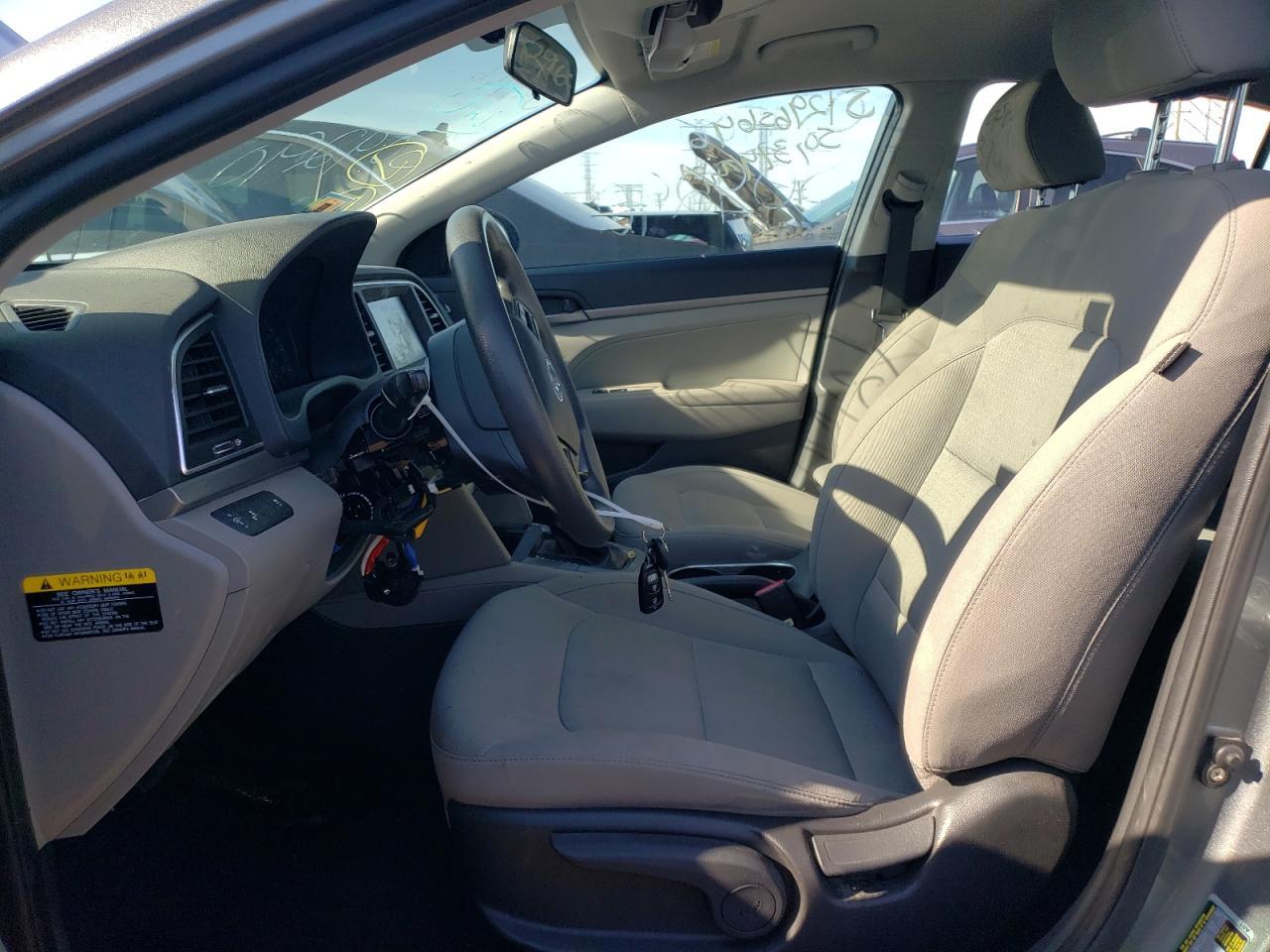 2018 HYUNDAI ELANTRA SE - Фото 7