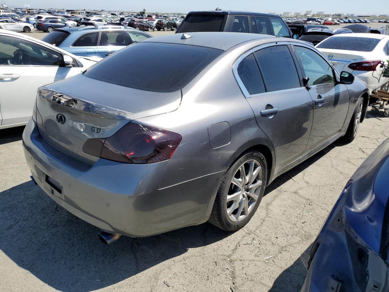 2012 INFINITI G37 BASE - Image 3