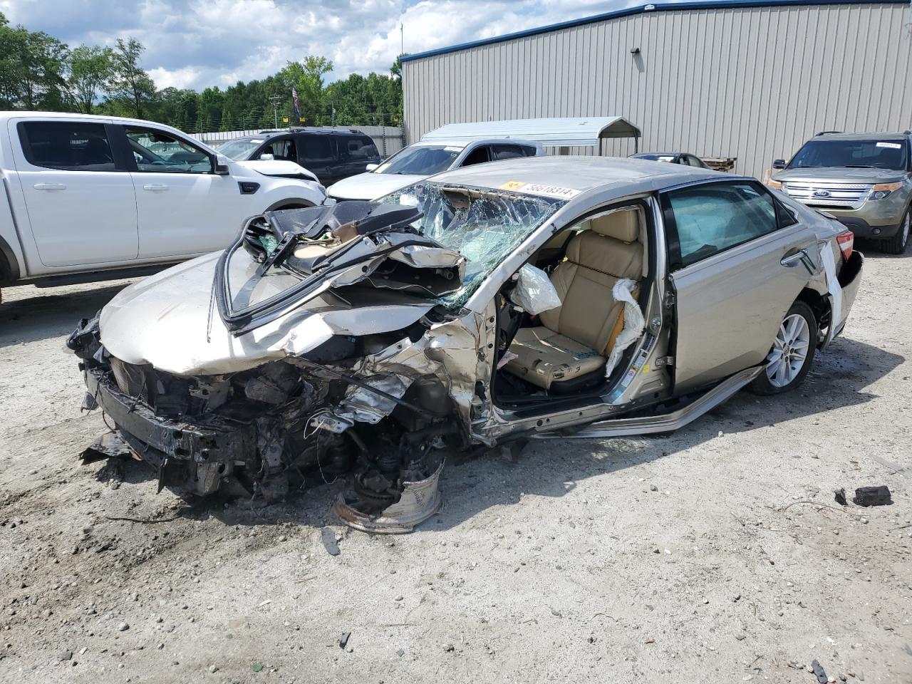 2015 TOYOTA AVALON XLE