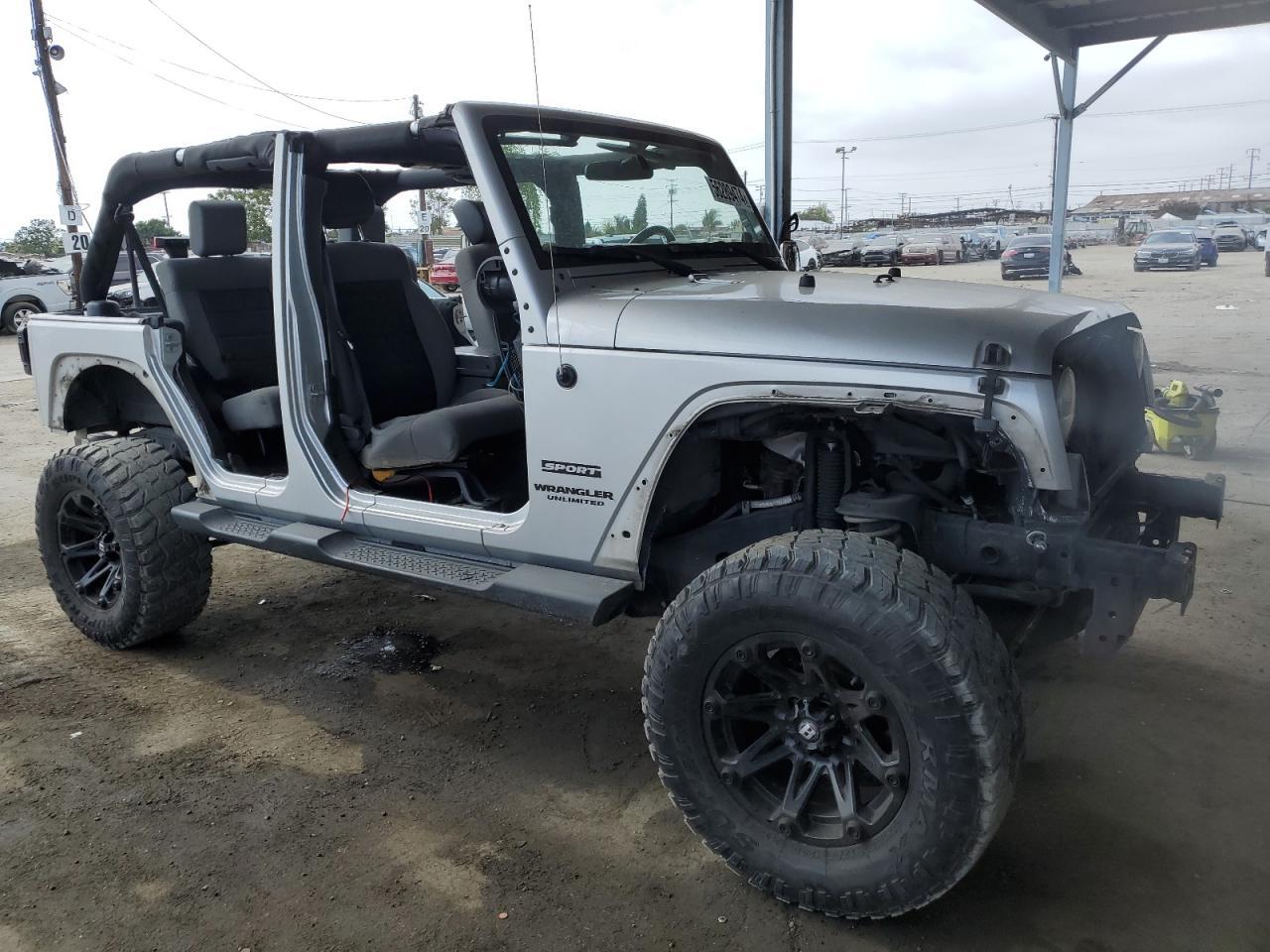 2010 JEEP WRANGLER U - Фото 4