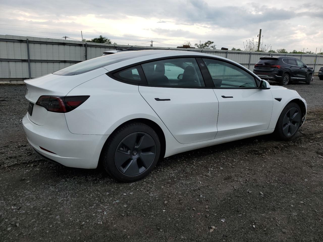 2023 TESLA MODEL 3 - Фото 3