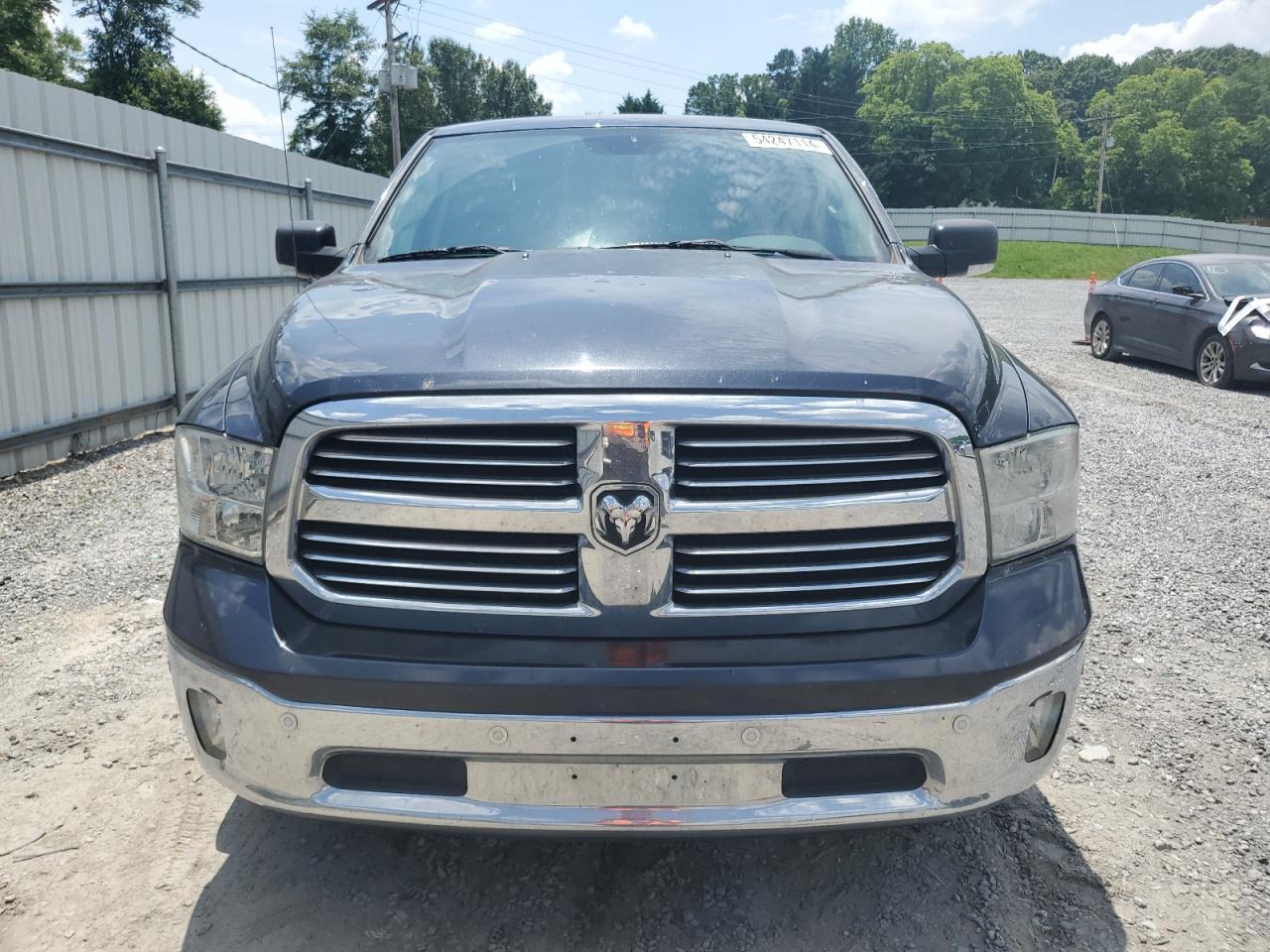 2017 RAM 1500 SLT - Image 5