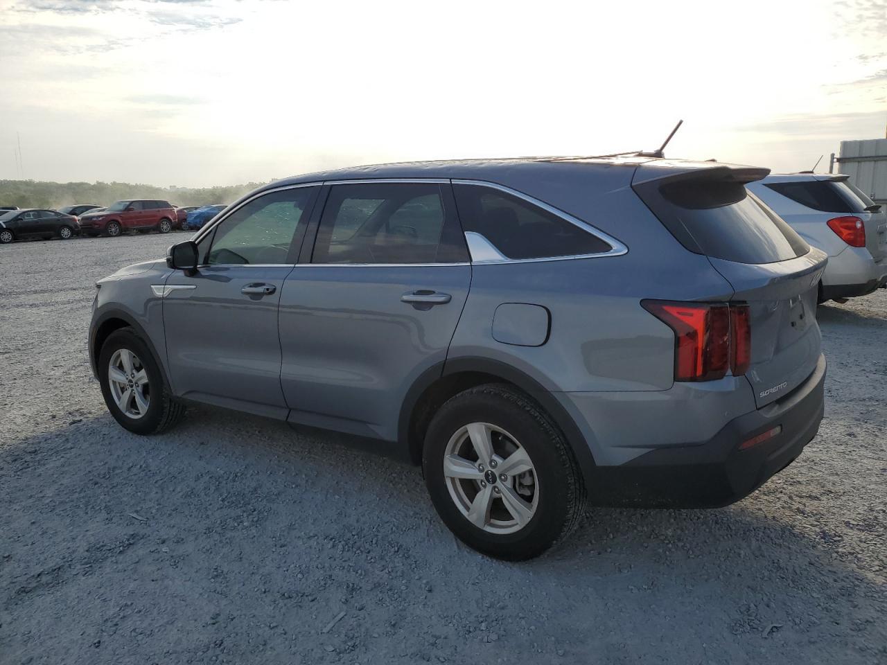 2023 KIA SORENTO LX - Фото 2