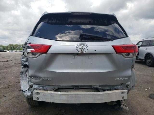 2019 Toyota Highlander Se - Фото 6