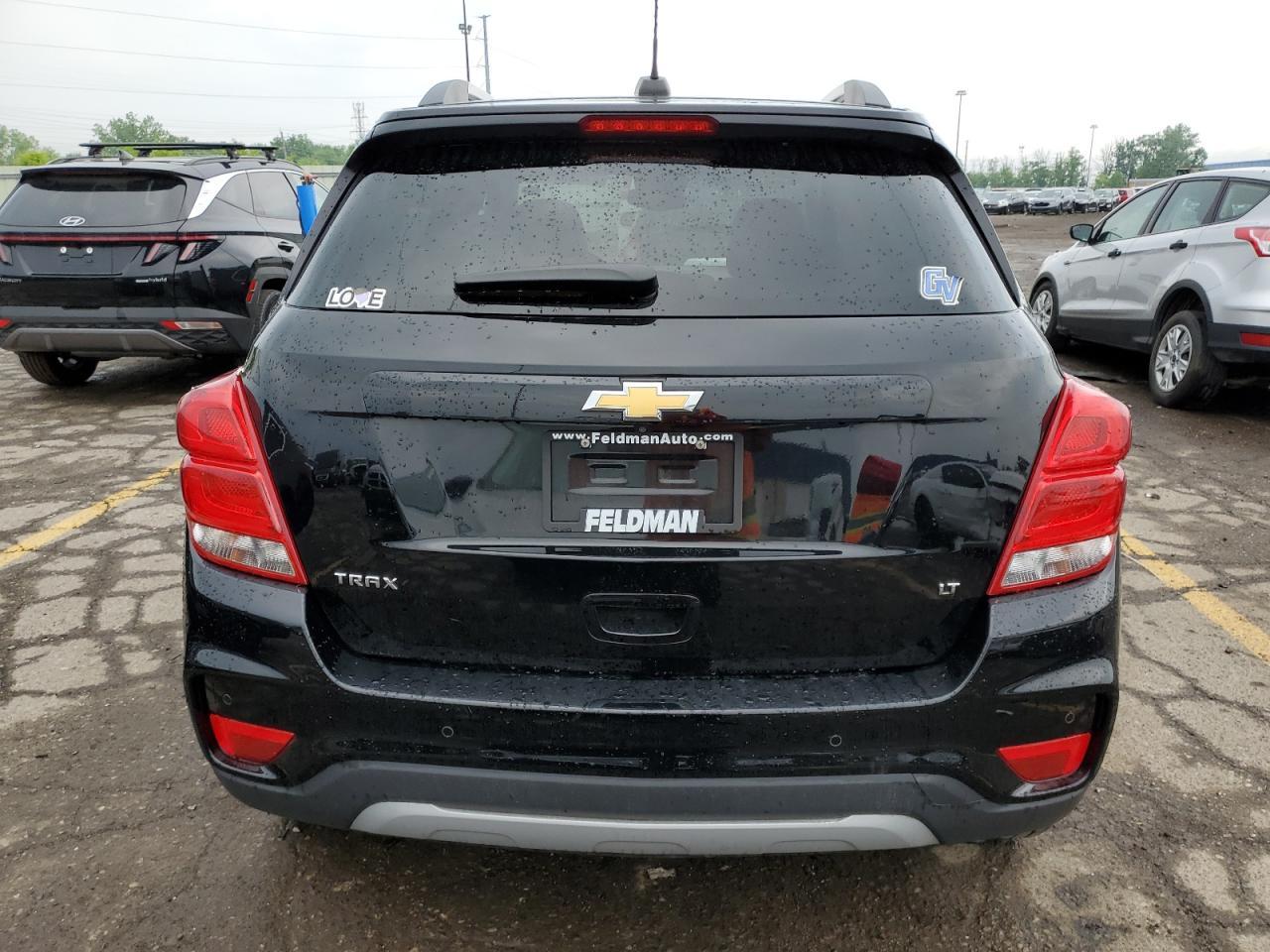 2019 CHEVROLET TRAX 1LT - Image 6