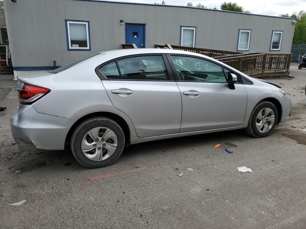 2015 HONDA CIVIC LX - Фото 3