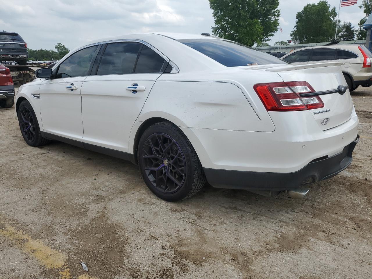 2013 FORD TAURUS SEL - Image 2