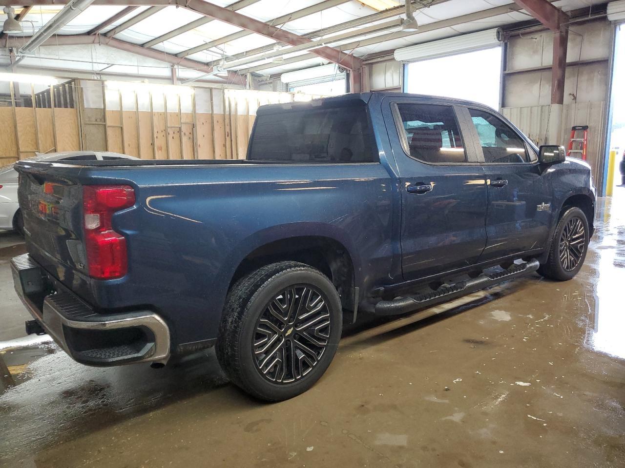 2019 CHEVROLET SILVERADO - Image 3