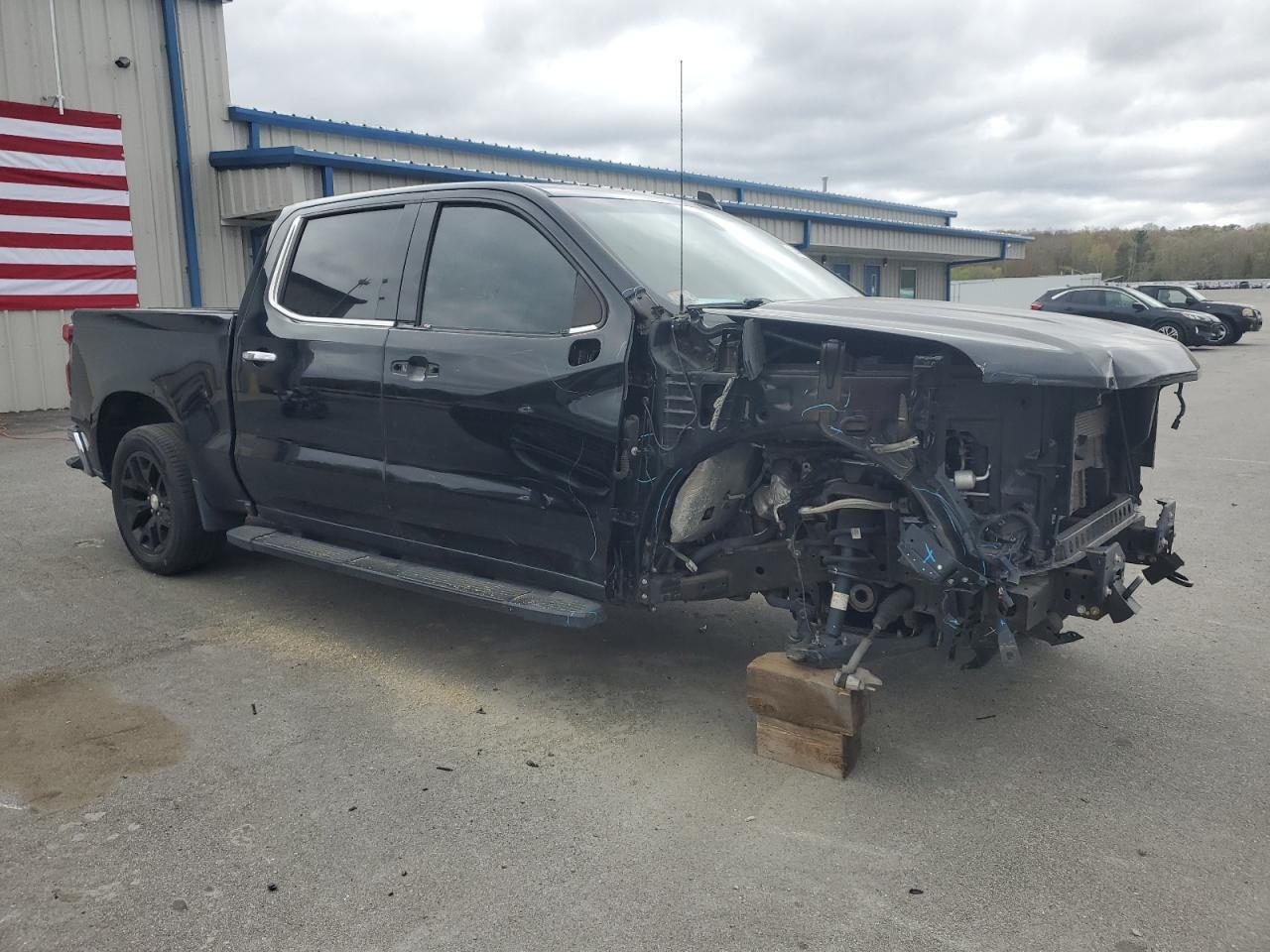 2019 CHEVROLET SILVERADO - Фото 4