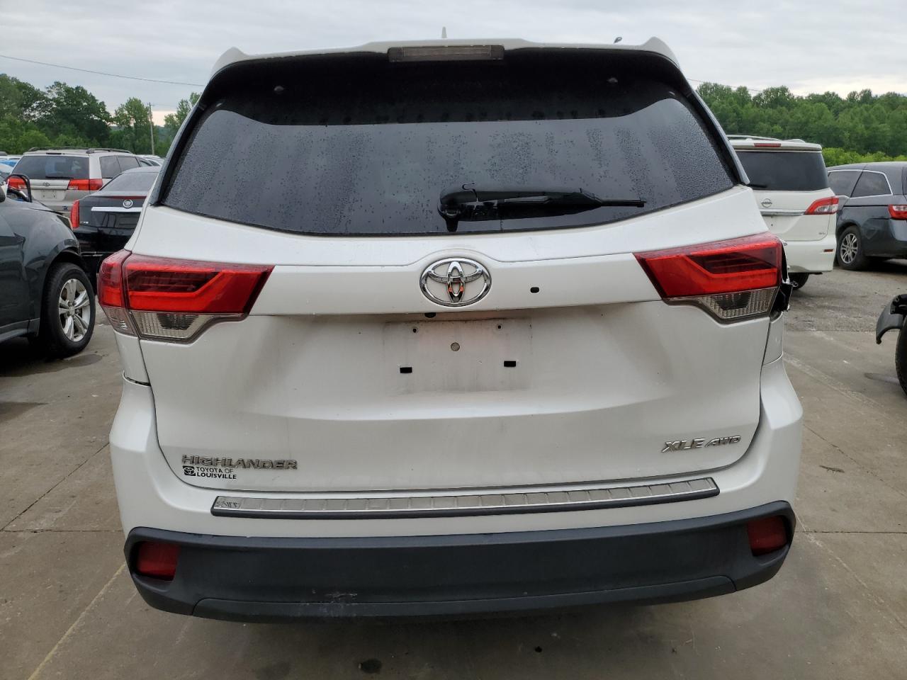 2018 TOYOTA HIGHLANDER - Image 6