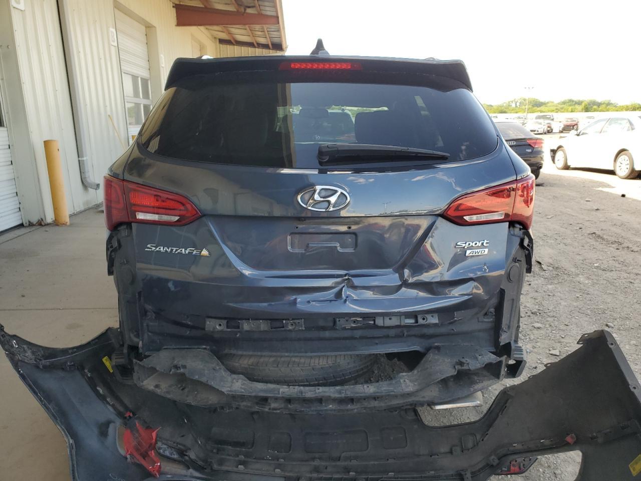 2017 HYUNDAI SANTA FE S - Image 6
