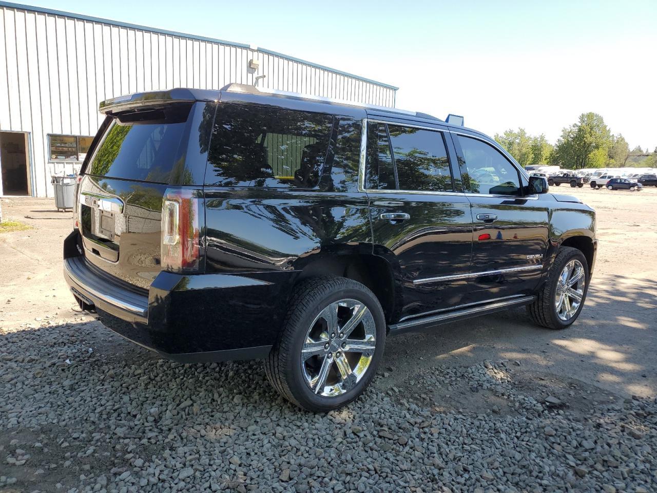 2017 GMC YUKON DENA - Фото 3