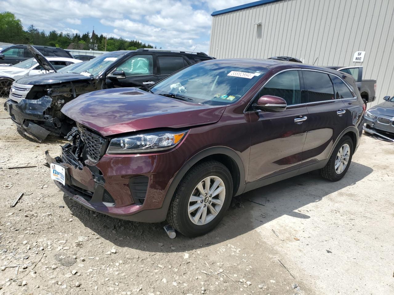 2019 KIA SORENTO L car image