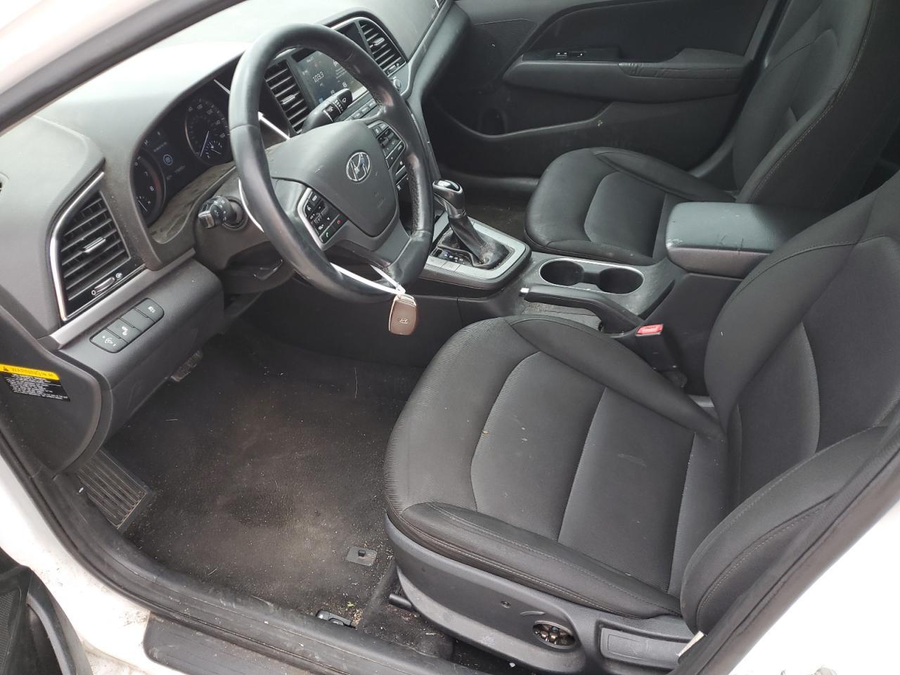 2018 HYUNDAI ELANTRA SE - Фото 7