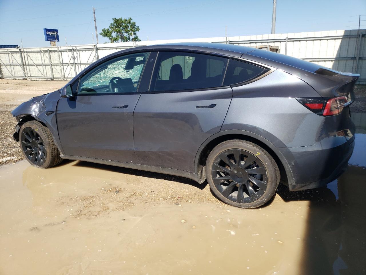 2022 TESLA MODEL Y - Image 2