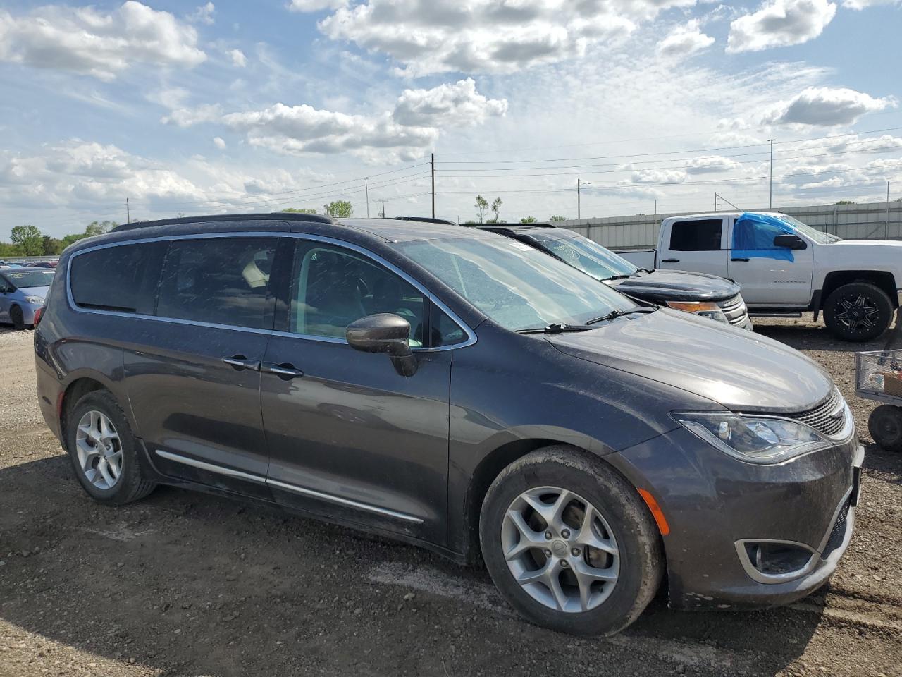 2017 CHRYSLER PACIFICA T - Image 4