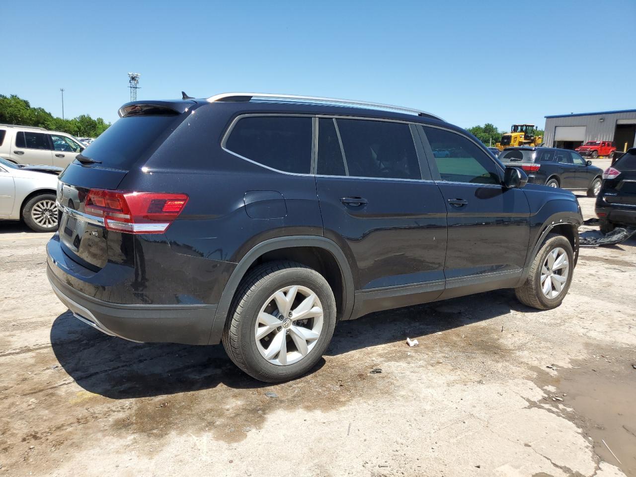 2018 VOLKSWAGEN ATLAS SE - Image 3