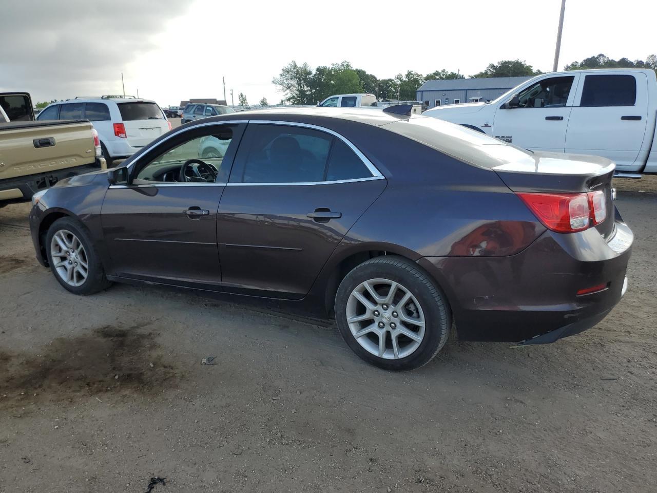 2015 CHEVROLET MALIBU 1LT - Image 2